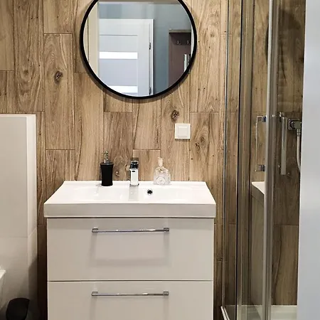 Pod Brzozami Gorna * 尤斯托尼莫斯基